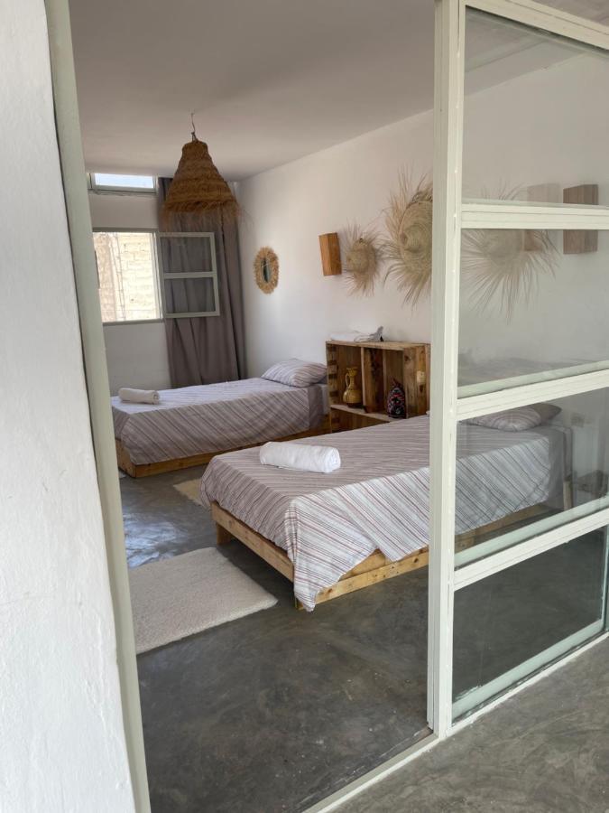 Anir Of Sea Tamraght Hostel Buitenkant foto