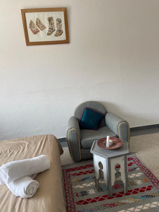 Anir Of Sea Tamraght Hostel Buitenkant foto