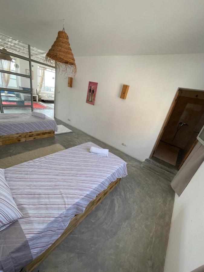Anir Of Sea Tamraght Hostel Buitenkant foto